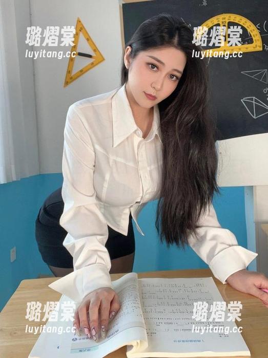 120斤的小王同学 微密圈 - 生活就在厨房!120斤的小王同学带你看高清作品的调皮瞬间!