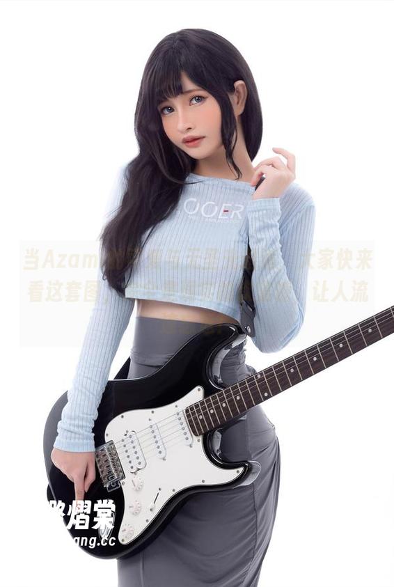 当Azami的可爱与无圣光邂逅，大家快来看这套图，完全是现实的软蜜糖，让人流连忘返！