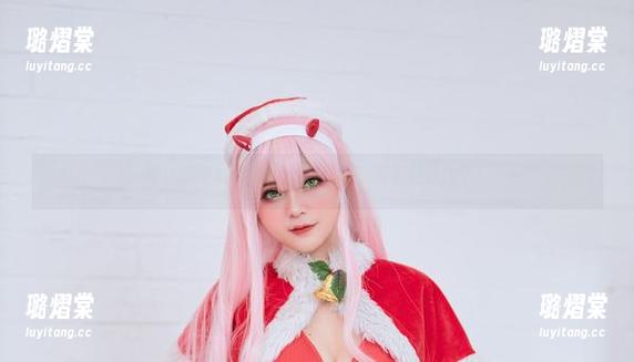 Azami 在线探索Azami的泳装作品,简直要热化了!