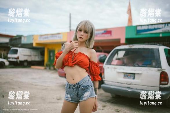 BoLoli菠萝社 - 王语纯白色写真合集——就像白墙上的一抹涂鸦，会让你忍不住想多看几眼！