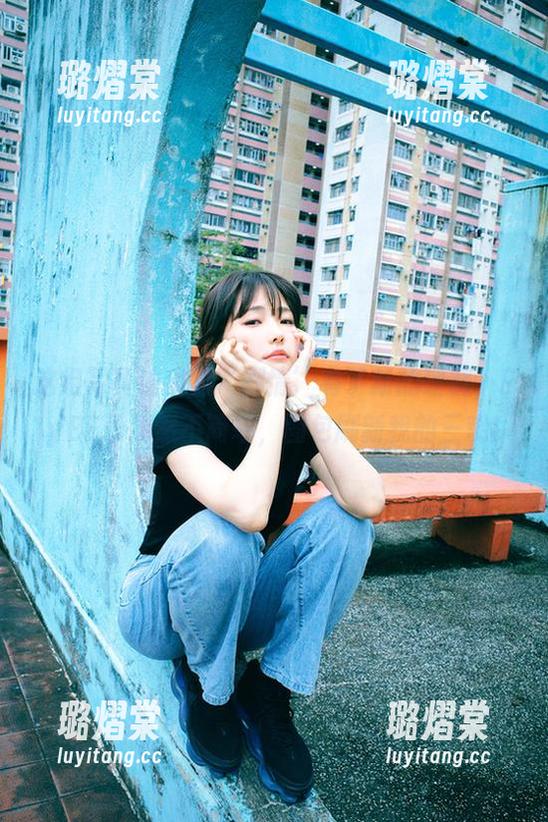 这组写真让我对‘剧情’有了新的理解，ElyEE子果然不简单，图包刷新我的三观！