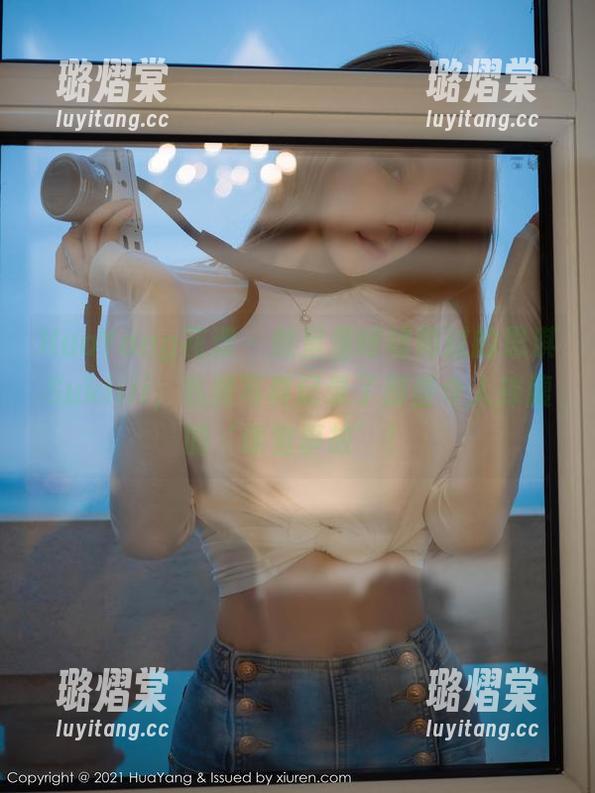 HuaYang花漾 - 教室里呼啸而过的思淇Sukiiii，私房写真记录了那些令人捧腹的‘课堂事故’！