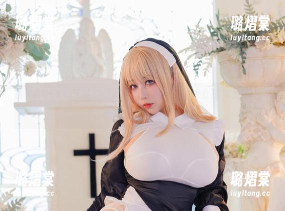 看KANEKO咔喵的美图合集，碧蓝航线兔女郎真是有一种不可思议的魔力。