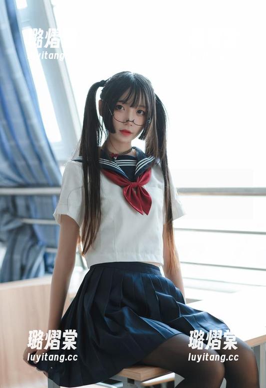 小心！喵糖映画的棕色透明女仆，原图中有你想象不到的感官体验！