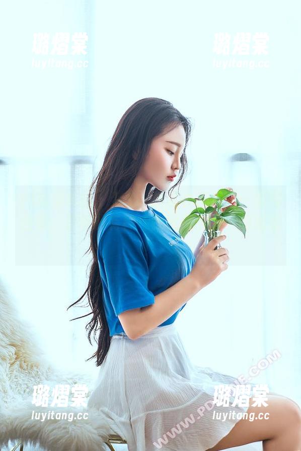 PDL潘多拉 - 梦心玥的皮衣天秀——美图合集，是真的有种‘我就是女王’的感觉！