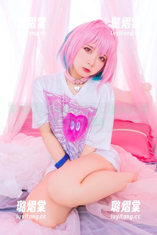 等不及了！Tomiko(とみこ)最新皮衣写真更新，快来看