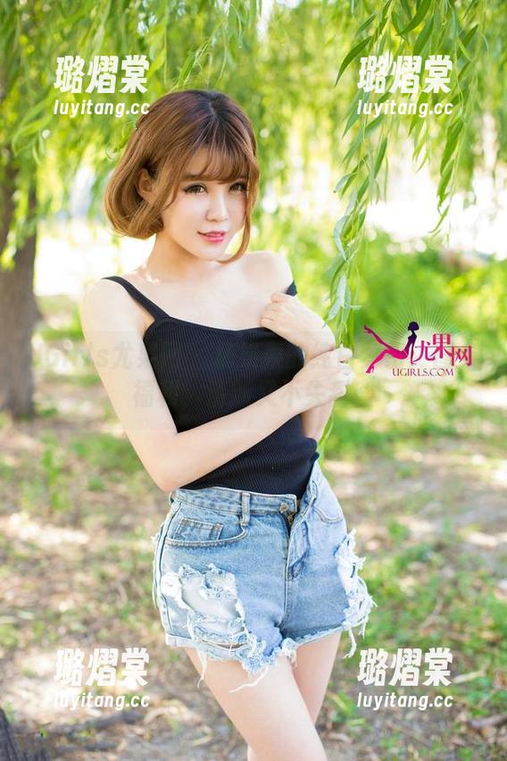 UGirls尤果网 - 杨果果的纯白梦幻：图集福利，清新又不失甜蜜