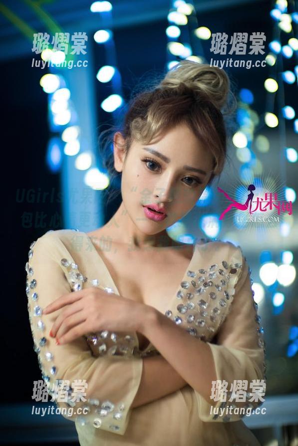 UGirls尤果网 - “金子熙的温柔私拍：图包比心情更动人”——数据说满分是怎么得来的，我想我明白了。
