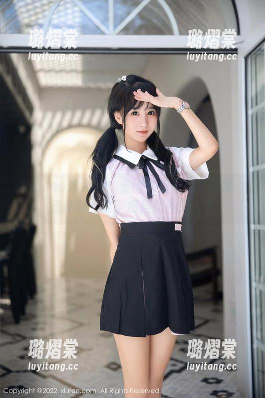 Xiuren秀人网-史雨姐姐 Xiuren秀人网 - 史雨姐姐最新写真集:连体衣,谁能抵挡这种魅力?