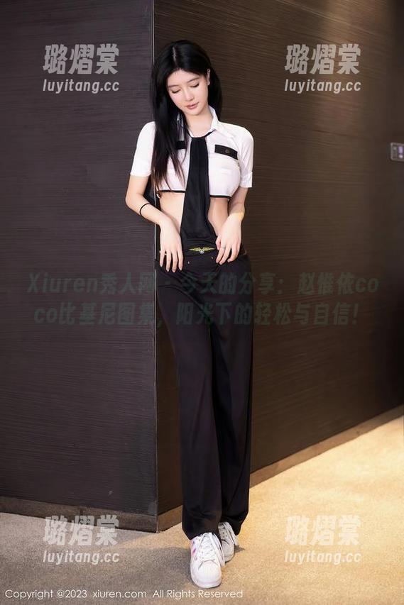 Xiuren秀人网 - 今天的分享：赵惟依coco比基尼图集，阳光下的轻松与自信！