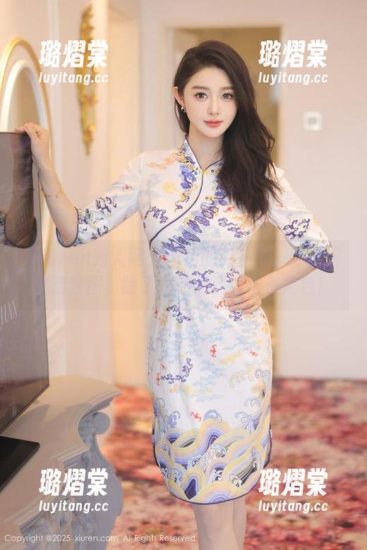 Xiuren秀人网 - 职场的另一面：陈大榕精选套图，除了秘书她还有很多角色！