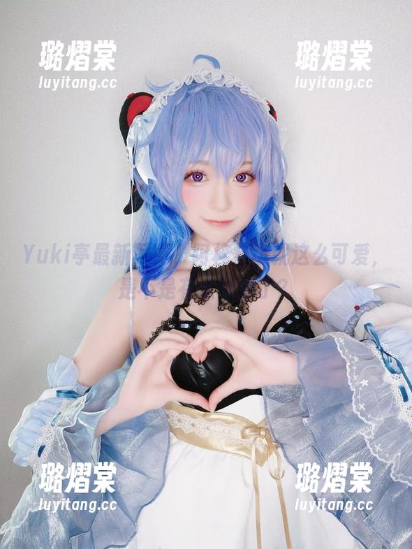 Yuki亭最新写真，阿梓从小就这么可爱，是不是有点过分了？