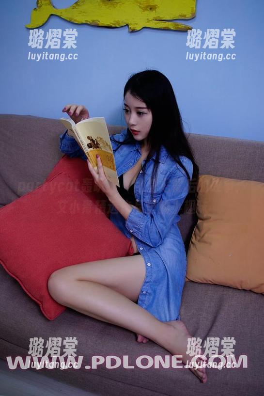 partycat轰趴猫 - 比基尼背后的故事：艾小青精选作品里的小趣味
