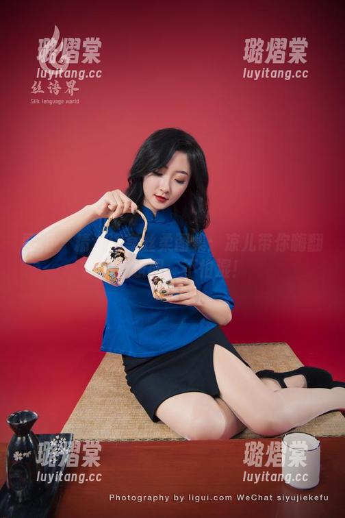 丽柜 - 精选浴享丝柔图集：凉儿带你嗨翻水上乐园，不怕湿！