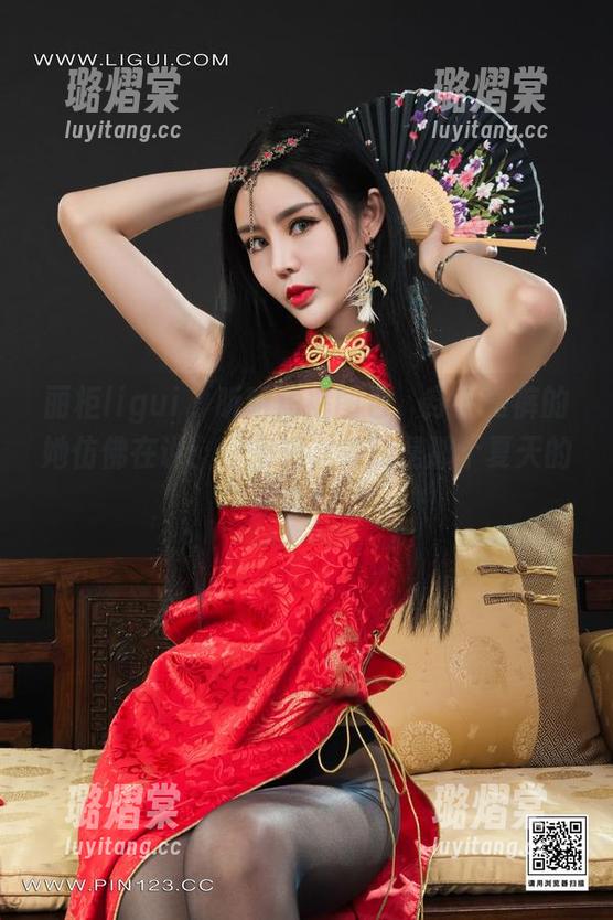 丽柜ligui-昕昕 丽柜ligui - 昕昕短裤图包,穿上短裤的她仿佛在说:‘来吧,我就是那个夏天的灵魂!’
