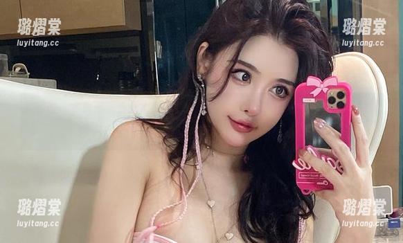 于芷晴 微密圈 - 今晚就来一张于芷晴的飒酷美图壁纸,顺便幻想一下做她的朋友!