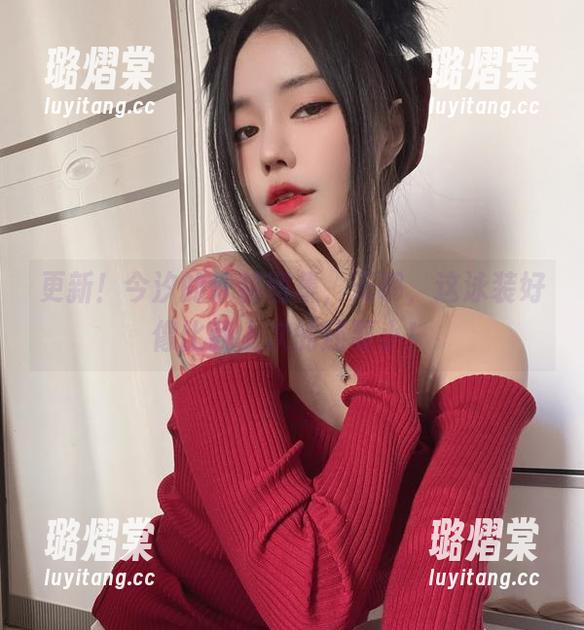 更新！今汐的泳装图集，天哪，这泳装好像比我上次的还要小！