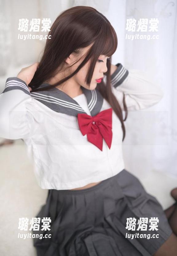 你烨烨的黑白写真，让图库成了一个迷人的高解析度梦境。