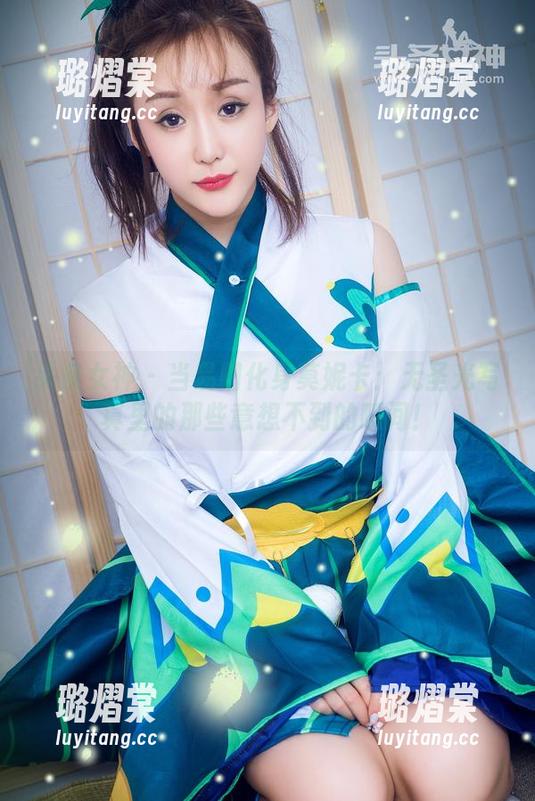 头条女神-易阳 头条女神 - 当易阳化身莫妮卡:无圣光写真里的那些意想不到的瞬间!