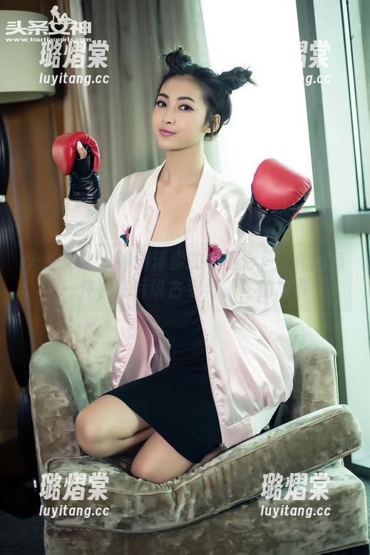 头条女神 - 神琦泽步的和服合集：她的每一件都在诉说古老与新生的故事