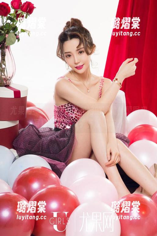 尤果网 - 那些年心儿和她的眼镜，原图和写真的故事似乎有点暧昧？