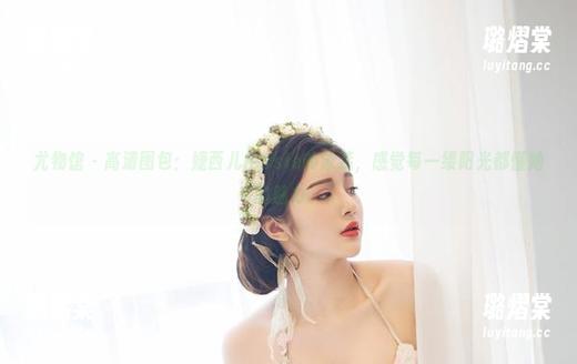 尤物馆 - 高清图包：婕西儿jessie的泳装，感觉每一缕阳光都懂她的魅力。