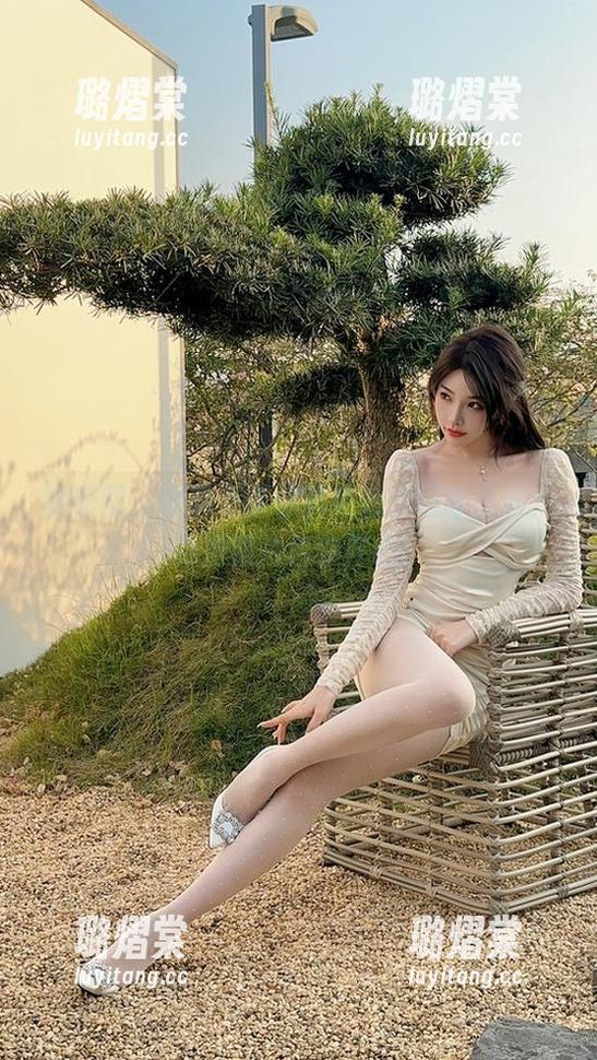 微密圈 - 徐莉芝带你解锁我的闷骚男友，免费照片包你开心！