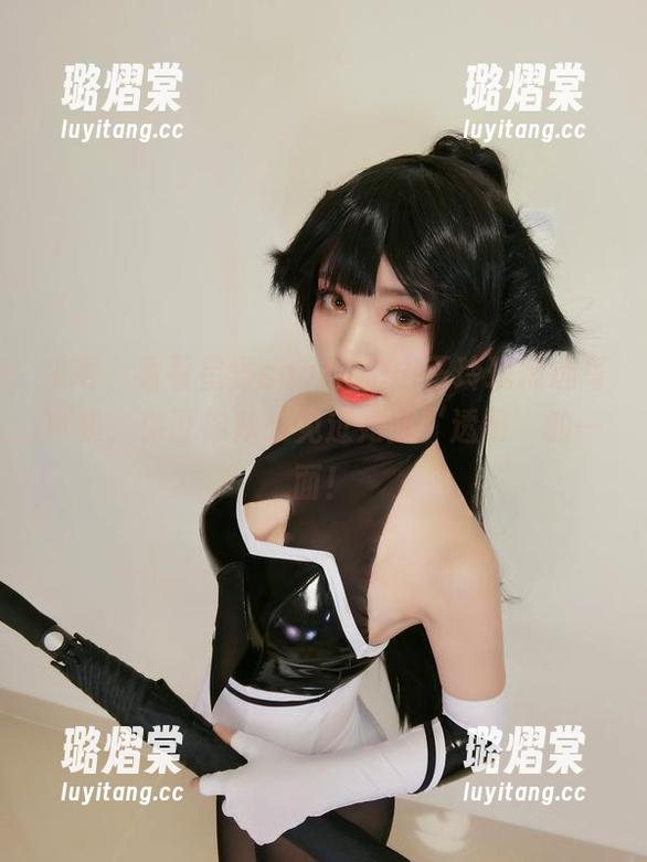 来吧，看看星野saori的95玉玲珑精选写真集，保证你从未见过如此‘透明’的一面！