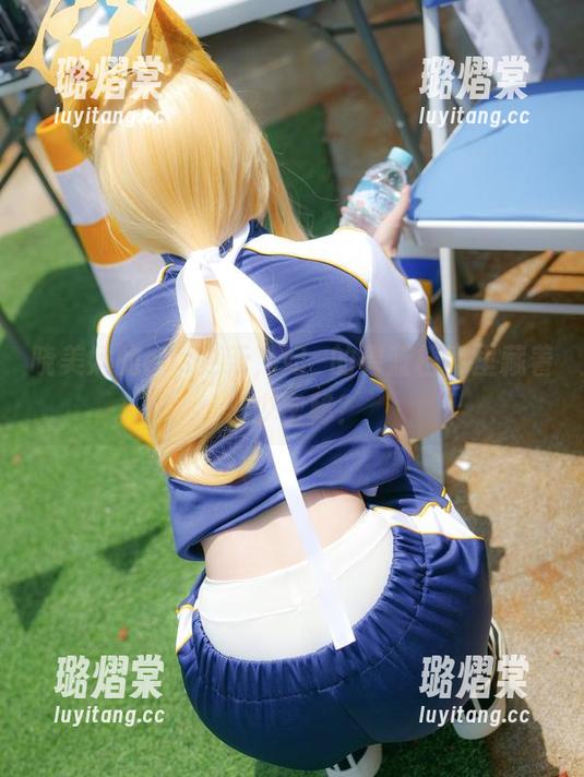 晓美妈的cos更新，妃咲的碧蓝档案里藏着多少密秘？
