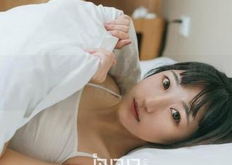 果团网 - 一边看王语纯的黑色套图，一边想：我是不是也该换个颜色了？