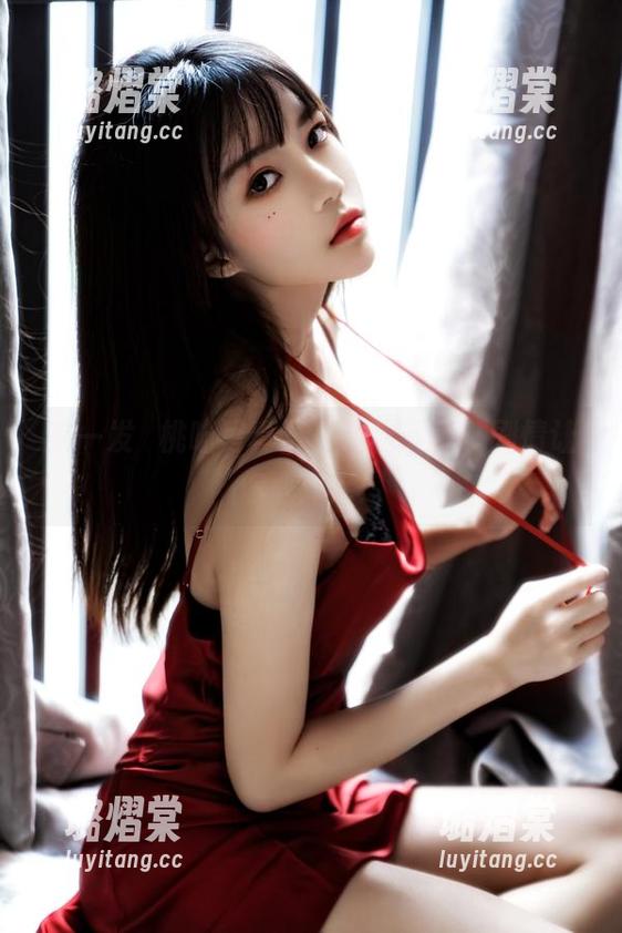 来一发桜桃喵写真集，轻松下载，剧情让你心痒痒！