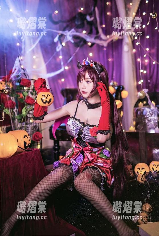 洛丽塔大哥 洛丽塔大哥的礼服写真:轻柔的拍摄,暗藏的锋利。