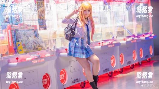 OMG！最新图片，洛可ss女王示范：轻松搞定‘我只是一朵路边花’的优雅技术