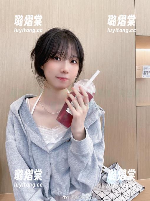 炸酱沐沐 间桐樱的写真,炸酱沐沐的表现,完全是吸引了我的视线