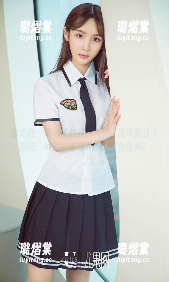 爱尤物-夏桐桐 爱尤物 - 夏桐桐的纯白美图,简单到让人想问:她的衣柜里真的只有白色吗?