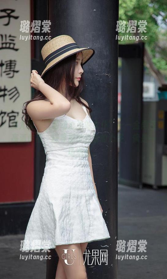 爱尤物 - “萌动心弦的女仆”——金雨佳高清作品，探寻那份轻柔的心跳，像是一场邂逅。