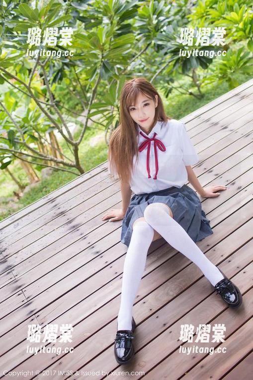 爱蜜社 - “乐乐Mango的白衬衫写真集：精选成分，让你春心荡漾”—真不知道，该把目光放哪儿才好。