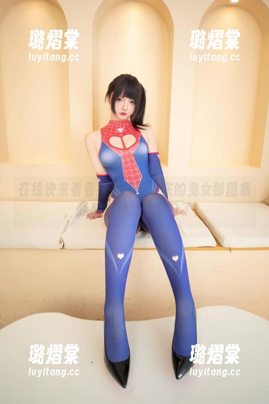 在线快来看看！神乐坂真东的兔女郎图集，我都快想给她打分了！