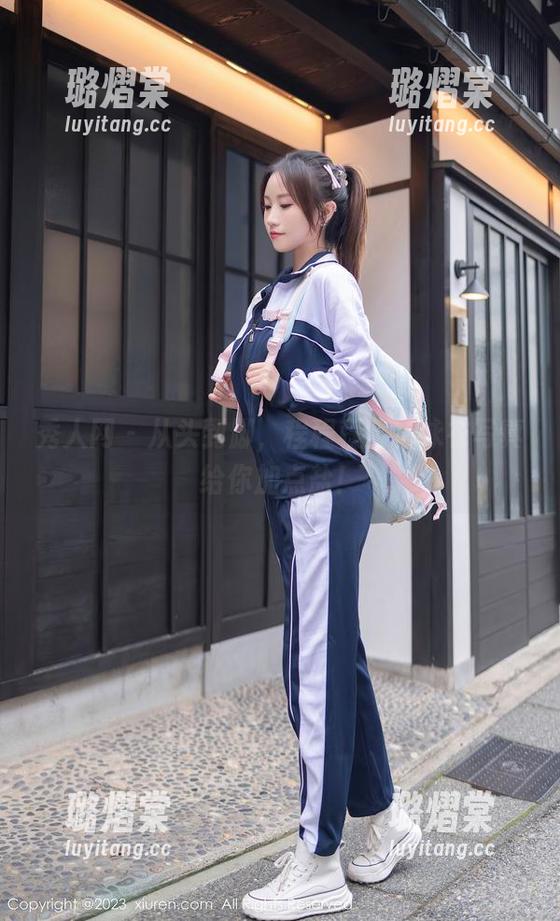 秀人网-程程程 秀人网 - 从头到脚,程程程全套泳衣写真给你加点盐!