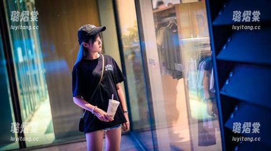 秋楚楚不秃头在线，快来瞧瞧她的原图‘死库水’，这下真是水灵灵的小仙女！