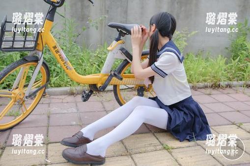 稚乖画册 - 不只是运动！生煎团团的写真集原图让你期待！