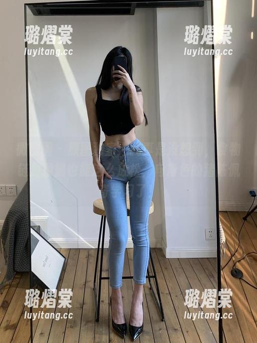 粉色的猪陈佩奇 微密圈 - 原图独家:我真是没想到,食物链最顶端也能这么放松,向粉色的猪陈佩奇学习了!