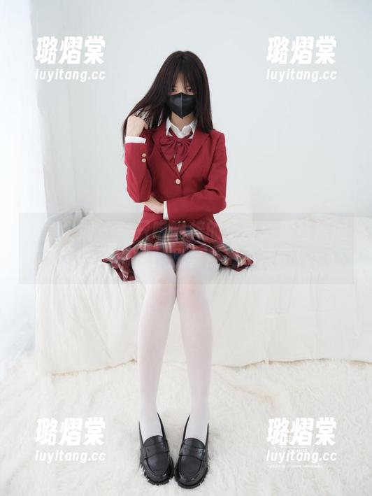 紧急企划-一只喵喵梓 紧急企划 - 一只喵喵梓的写真:那些原图背后的剧情,我有点看不懂啊!