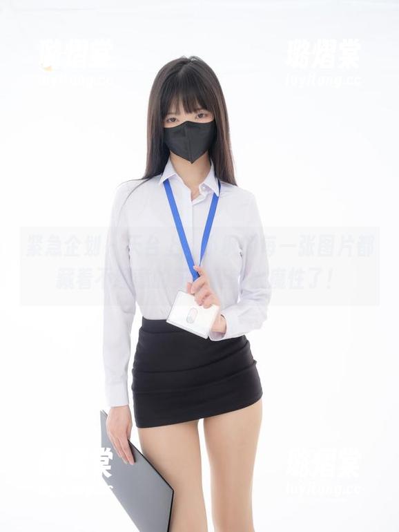 紧急企划 - 天台上，小枫的每一张图片都藏着不经意的美，真的太魔性了！