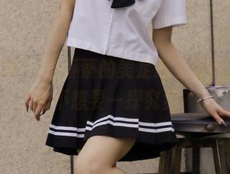 绮梦摄影 - 当蔡蔡的美足遇上写真更新，谁不想要一探究竟？