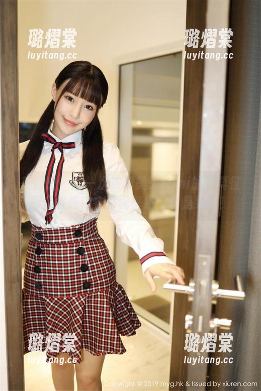 美媛馆-糯美子Mini 美媛馆 - 再一次被糯美子Mini的写真征服,性感内衣搭配壁纸,真是绝配!