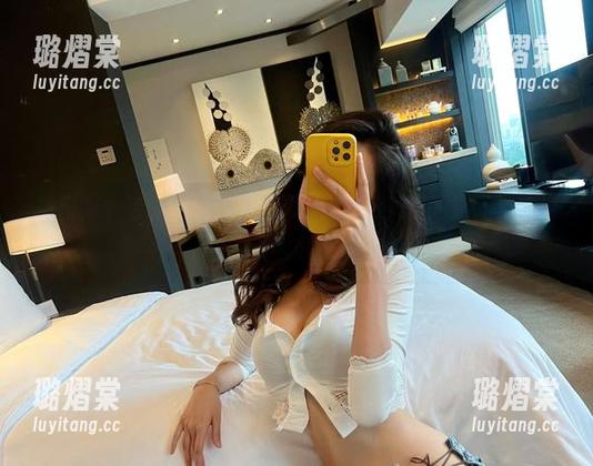 葛征 微密圈 - 若问壁纸选择,葛征的灰丝美图简直无法抗拒,要不就用这个?