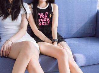 袜啵啵 - 瑶瑶的JK制服美图更新，看看她这次又带来了多少惊喜！