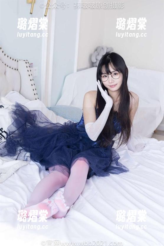袜啵啵 - 甜甜圈黑丝合辑：脚尖加固款，留下的不止是眼泪！