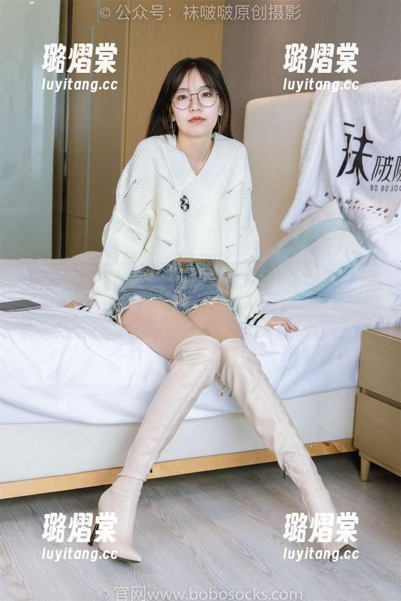 袜啵啵-甜甜圈 袜啵啵 - 甜甜圈与兔女郎:梦境交织的作品集,别忘了下载哦!